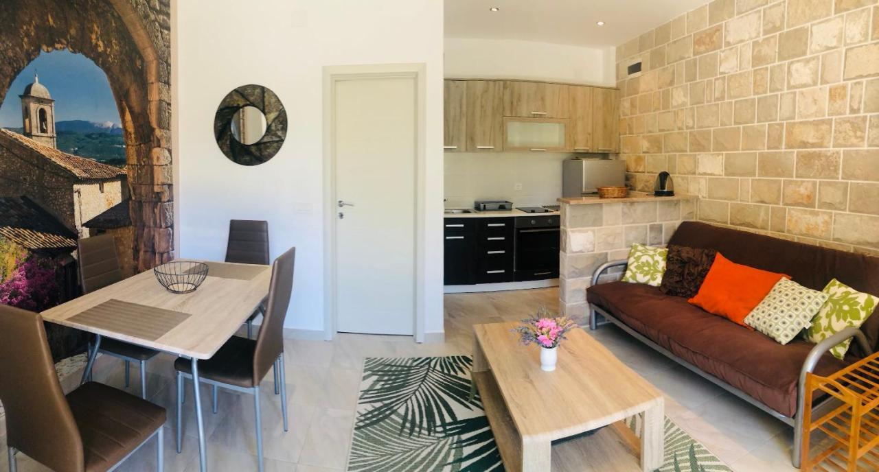 Bay View Apartments Petrovac Eksteriør billede