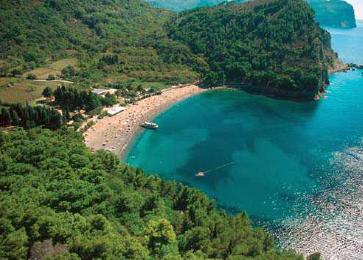 Bay View Apartments Petrovac Eksteriør billede